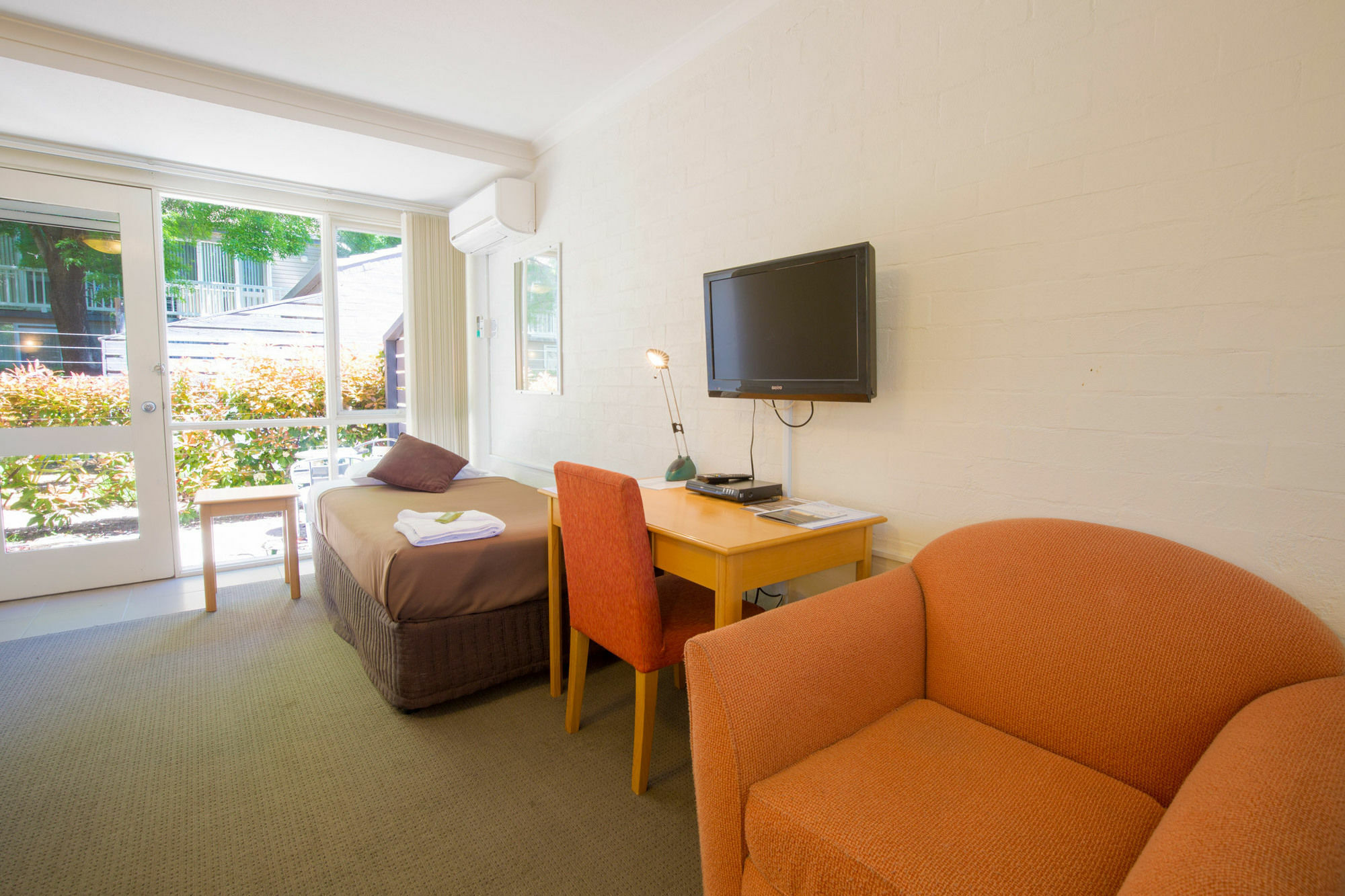 Summer East Apartments Orange Extérieur photo
